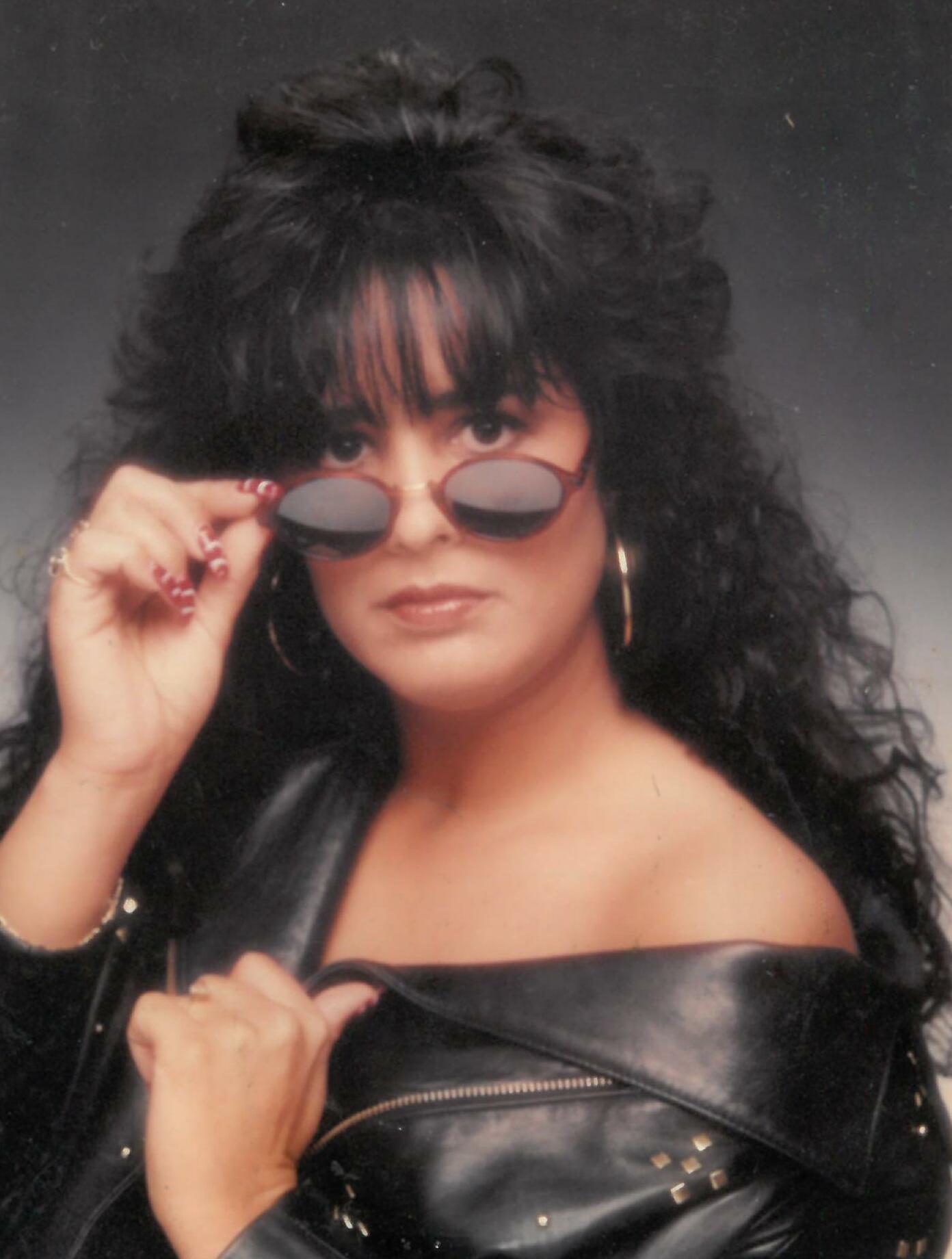 Lisa B Schill